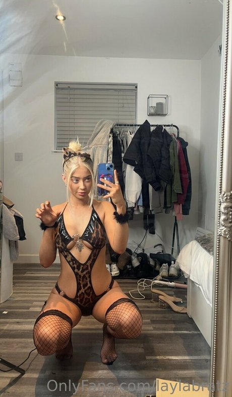 laylabratz ヌードスター 写真