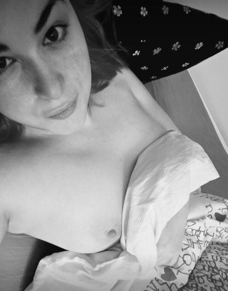 アマチュアレズビアンオンリーファンズ トップ アーカイブ