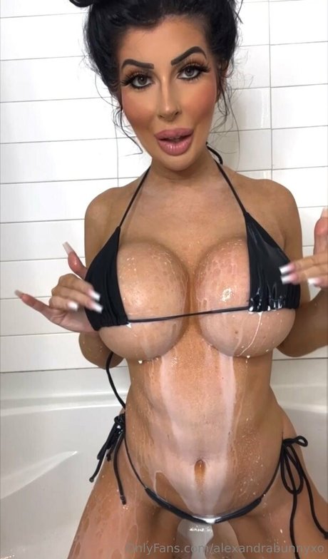 Alexandra Bunny エロティックなポルノスター 画像