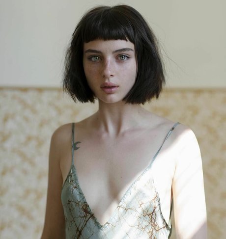 妊娠中の教師オンリーファンズ 美しいxxx 写真