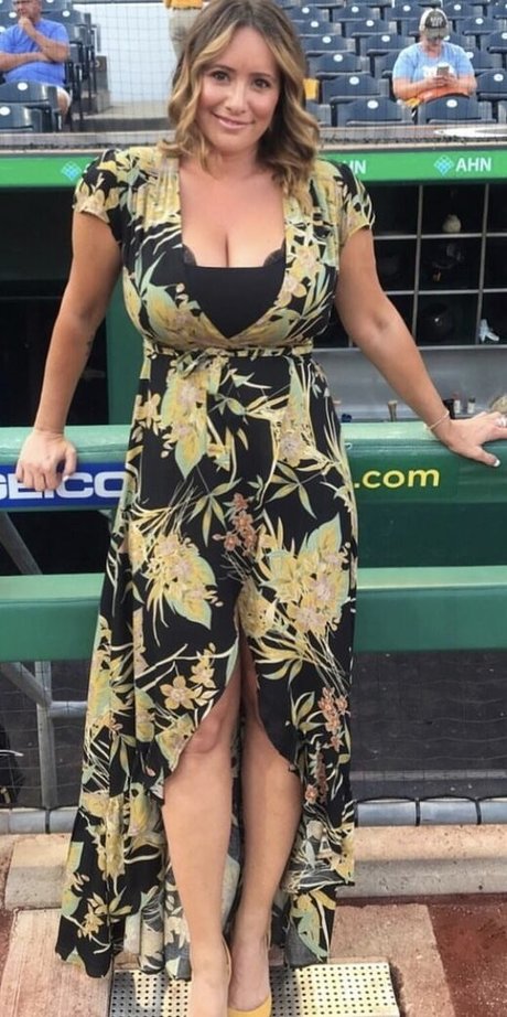 Courtney Jaye セクシーモデル 写真