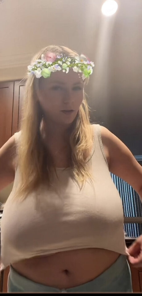 Emspensiveemily スターセックス 写真