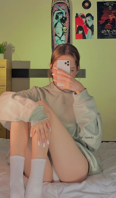 18歳のオンリーファンズ 無料ポルノ 画像