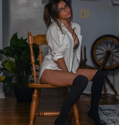 CJ Simon 美しいモデル 写真