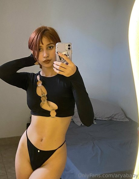 aryababy 最高のモデル 写真