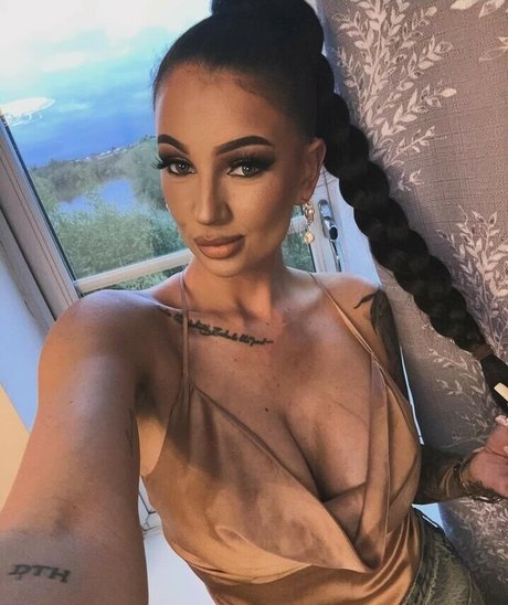 いたずらなオンリーファンズ ホットセクシー 画像