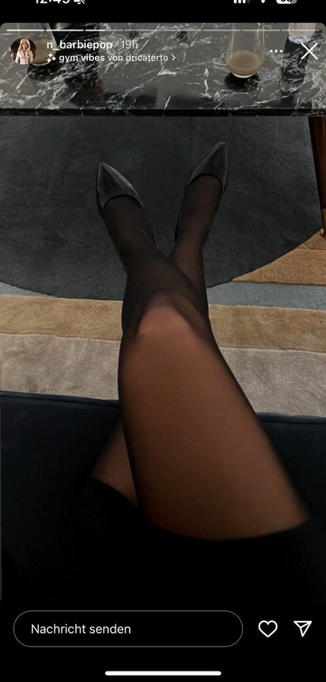 Allaboutfeetandnylons 無料スター 写真
