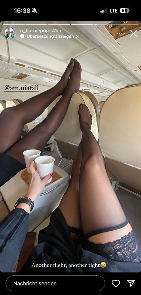 Allaboutfeetandnylons 最高の女優 画像
