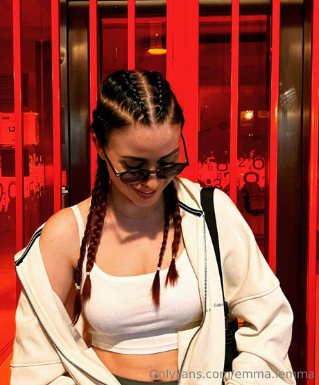 emma lemma ポルノスター セックス 写真