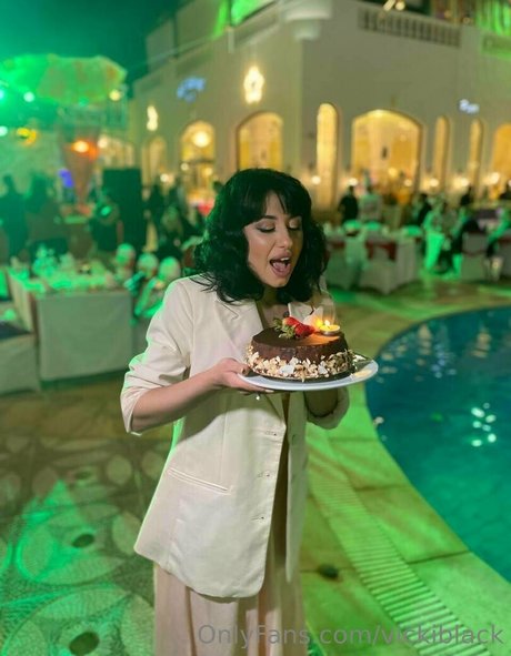 スキニーオンリーファンズ ベスト 写真