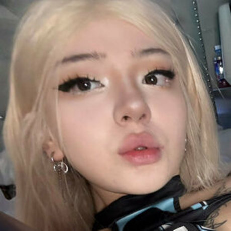 オタクなティーンのオンリーファンズ 裸 写真