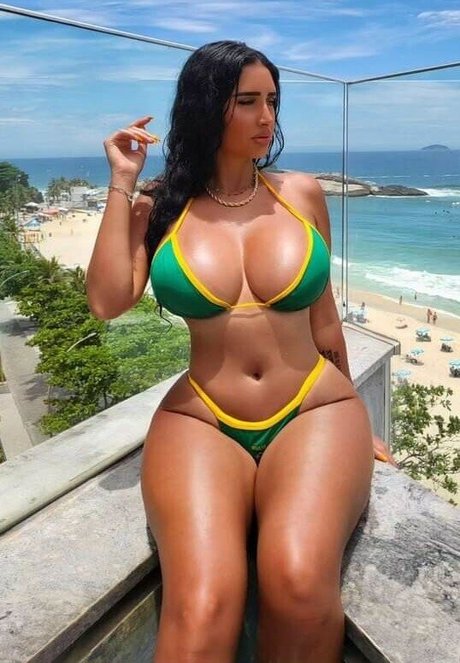 アナル エボニー オンリーファンズ ヌード 写真