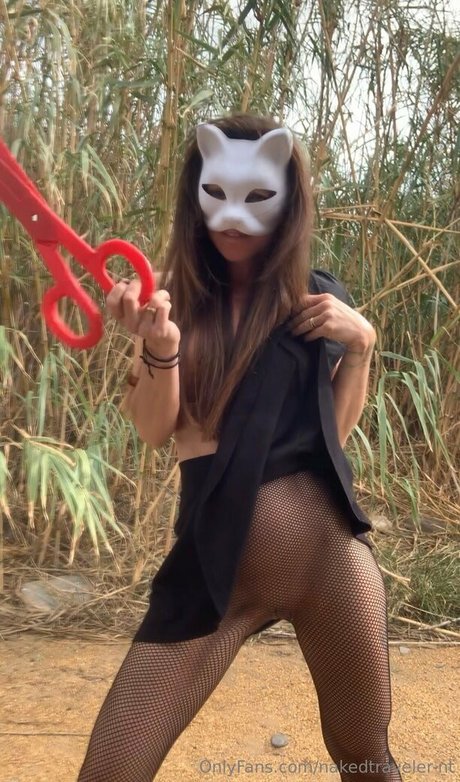 背の高い熟女オンリーファンズ 裸 画像