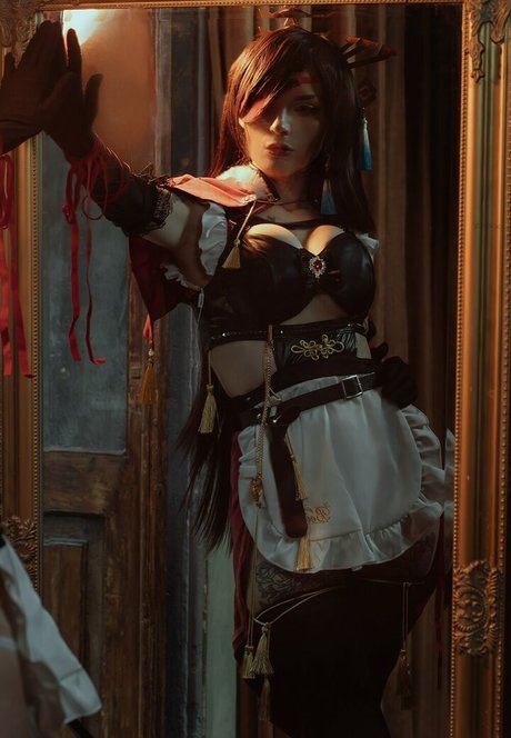 lil g cosplay top profile image