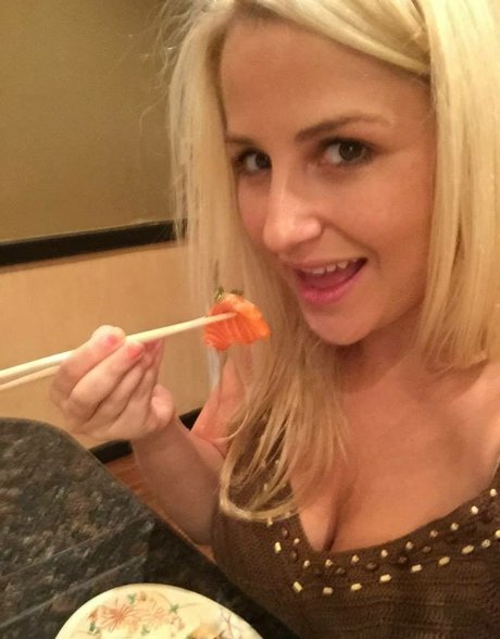 Jackie K ポルノスター 高品質 写真