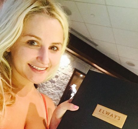 Jackie K エロティック女優 写真