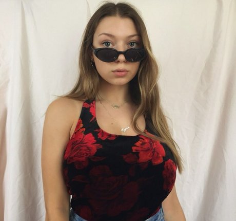手コキ 主観視点 オンリーファンズ 無料xxx 写真