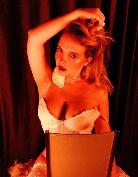 MonroCocos スター ヌード 写真