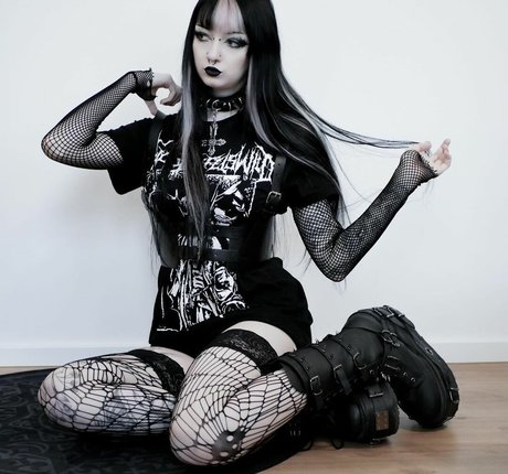 CreepyCassy アダルト女優 ギャラリー