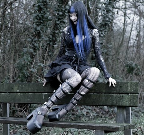CreepyCassy セクシーモデル 写真