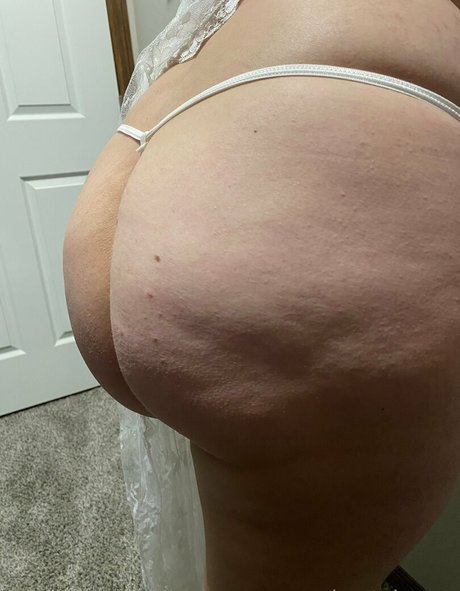 bustybecca92 かわいいスター 画像