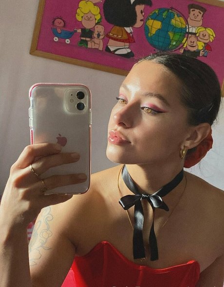 georlu 完璧なモデル 画像