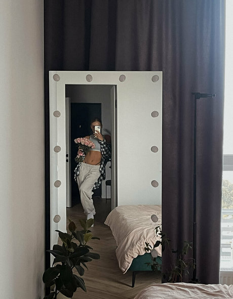 missemmy19 top profile image