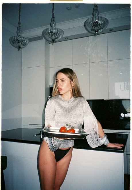 赤毛の痴女オンリーファンズ セクシー 写真