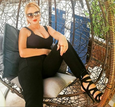 黒檀の足 オンリーファンズ 可愛い 写真