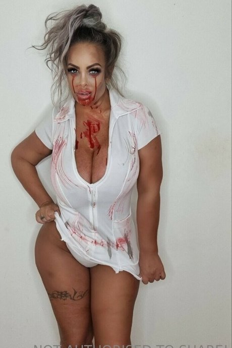 Princess Levi セクシーなスター ギャラリー