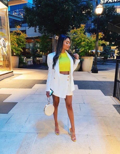 Zia Natasha Lehman 可愛いモデル 写真