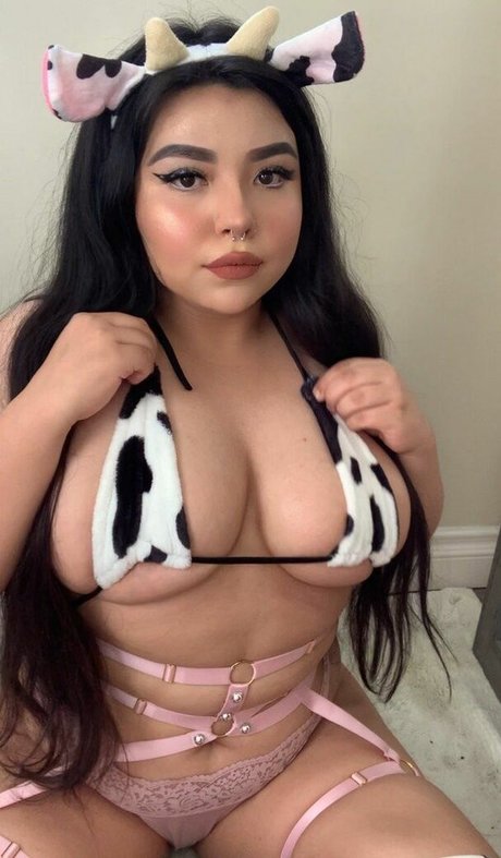 Skimaskshawtie エロティックなモデル 画像