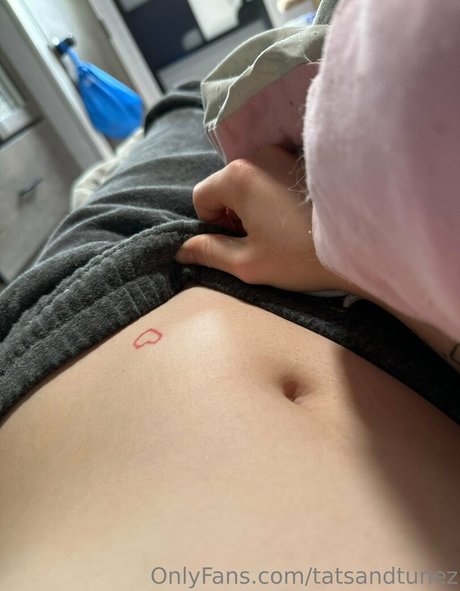tatsandtunez top profile image