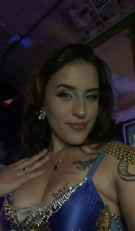 フェラチオ 熟女 オンリーファンズ 美しいヌード 写真