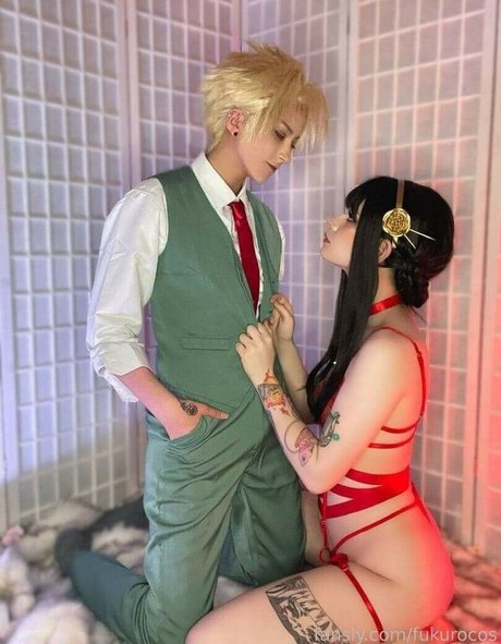 f ukuro ホットなモデル 写真