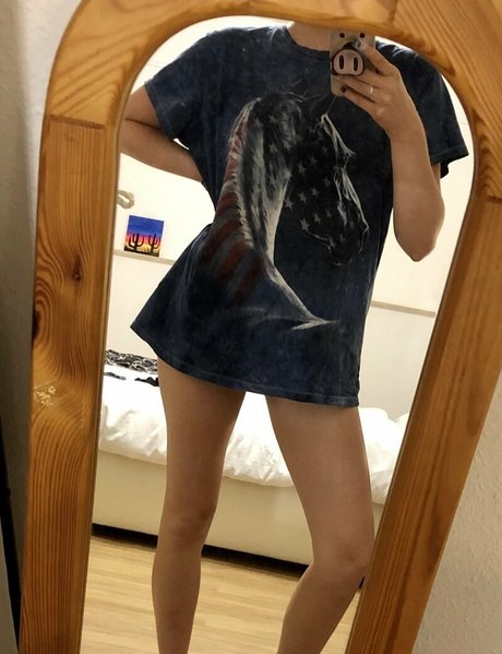 痩せた黒人ティーンオンリーファンズ 美しいヌード ギャラリー