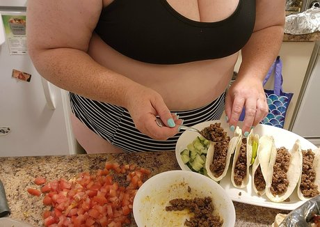 kailicious エロティックなポルノスター 写真