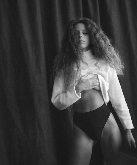 Daniel Shtaiman ヌードモデル 写真