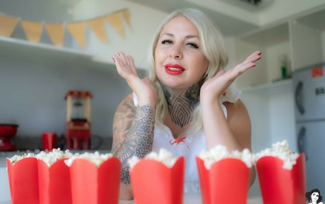 Tinkertify トップ女優 ギャラリー