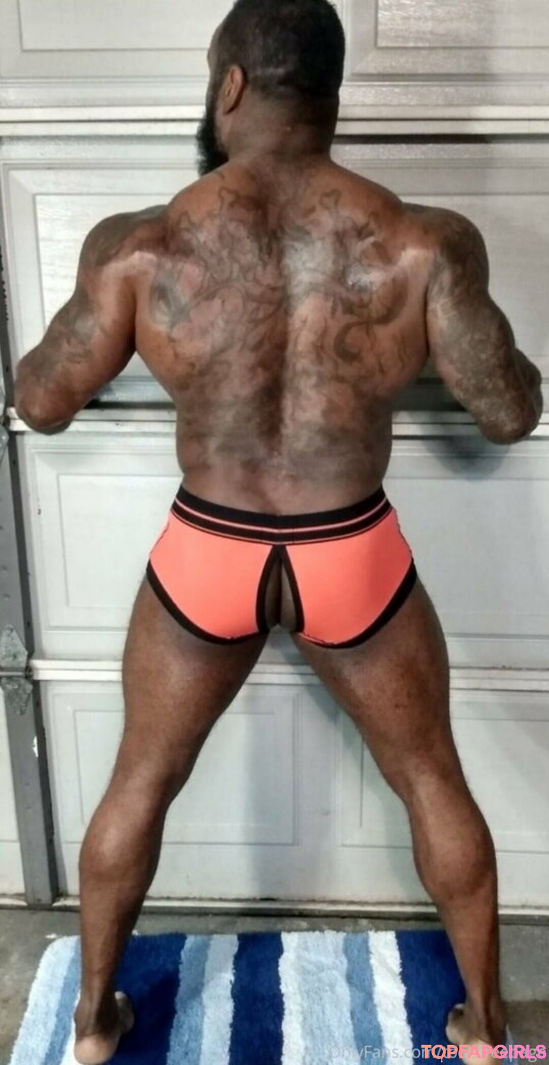 ブラックフィットネスオンリーファンズ 素敵 写真