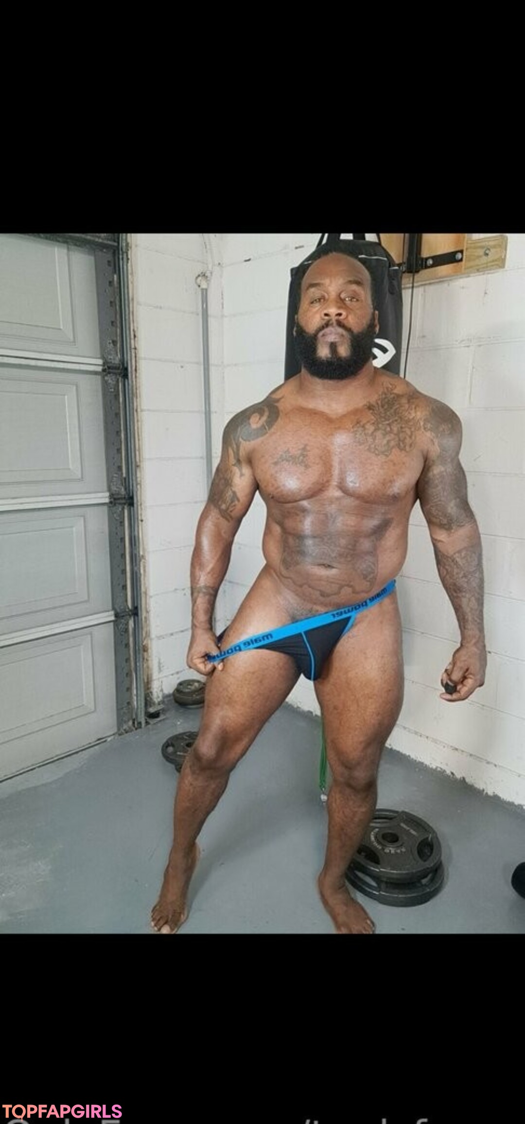 BBCオーガズムオンリーファンズ セクシー裸 ギャラリー