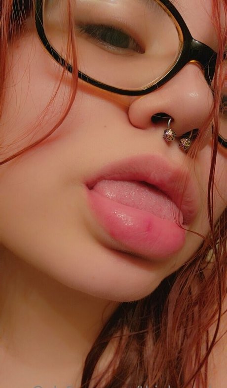 thigh socks ヌードモデル 画像