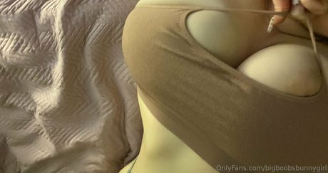 bigboobsbunnygirl ポルノスター xxx 画像