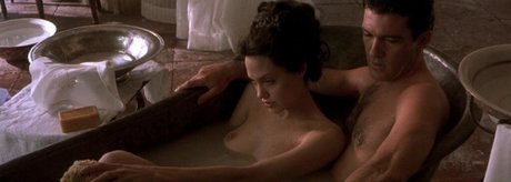 Angelina Jolie ポルノモデル 画像