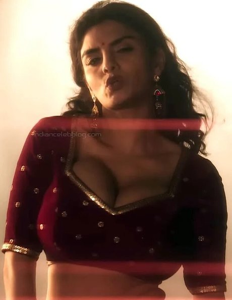Anveshi Jain 素敵なモデル 写真