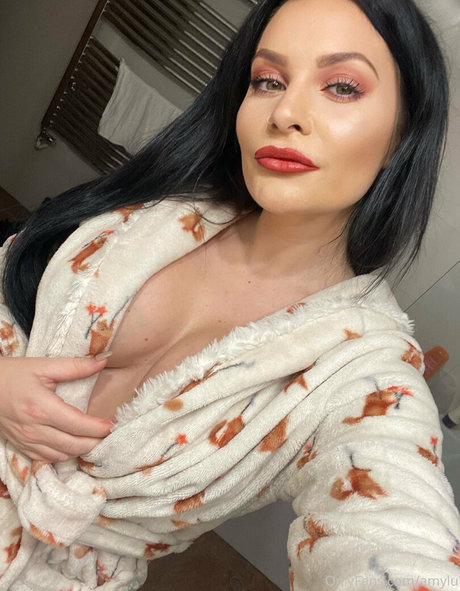 制服オンリーファン ホットヌード 写真