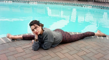 主観視点のアジア人オンリーファンズ ホットヌード 写真