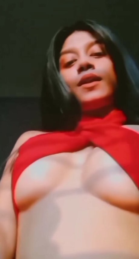 Uva Roy HD女優 画像