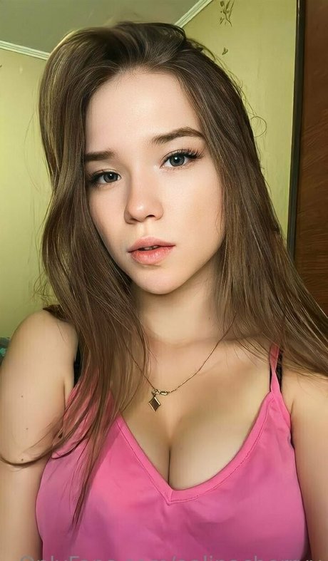 aalinacherryy 完璧なスター 写真