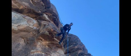 ヨガインストラクターオンリーファンズ セクシーヌード ギャラリー